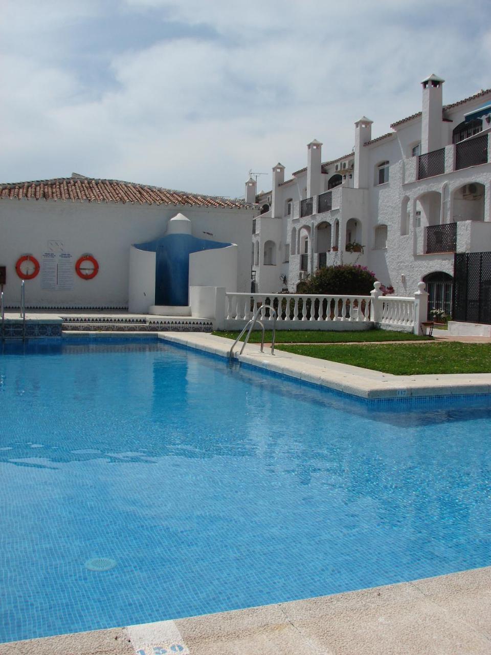 Verano Azul 12 Menyber Nerja Eksteriør billede